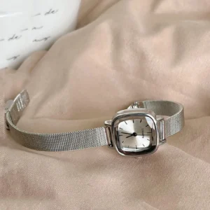 Fashion Women Small Dial Quartz Mesh Strap Watch