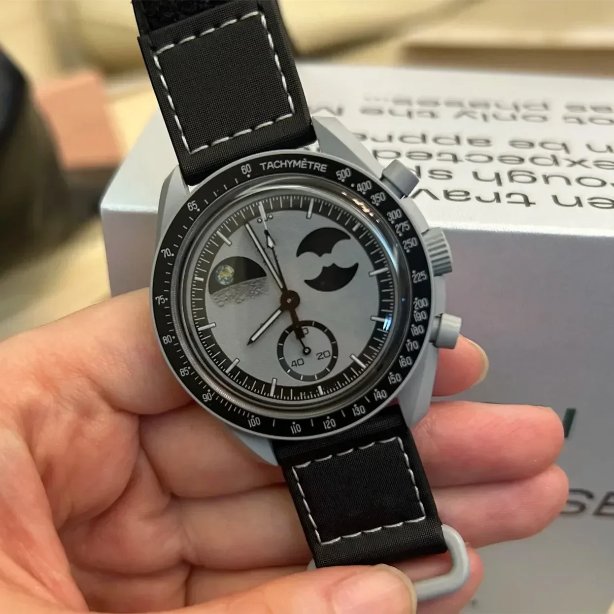 2025 Newest High Quality Wantch Men's and Women's Moon Mercury Quartz Chronograph Watch Celestial Galaxy Dial 6-Hand Hot Sale - Image 2