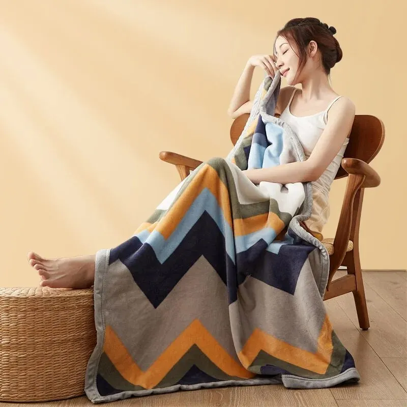 Extra Soft Flannel Blanket Thickened Nap Air Conditioning Blanket - Image 4