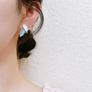 Simple Retro Blue White Leaf Earrings Retro High End Design Earrings Forest Style Fashionable Earring Light Colors Elegant Women