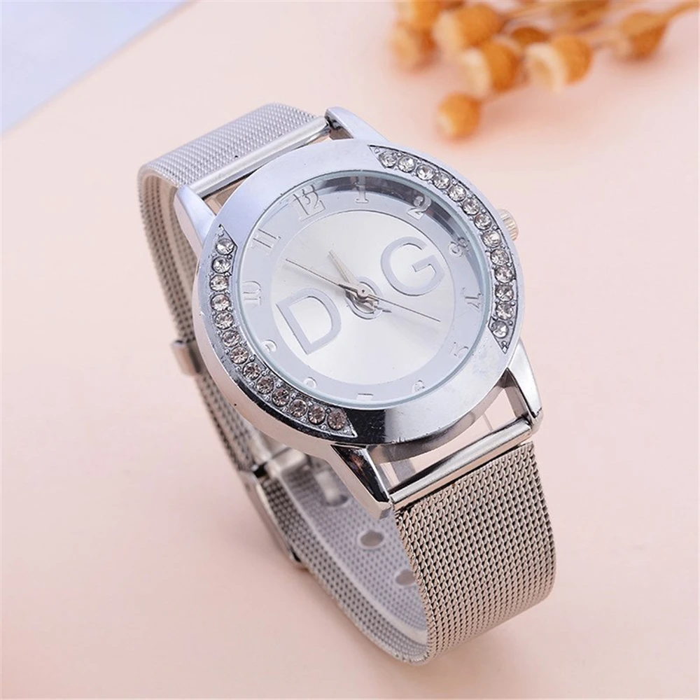 Luxury 2025 Women's watches With Diamonds Simple Digital Design Ladies' Quartz Watch Casual Gold Mesh Belt Women Clock Strap - Image 3