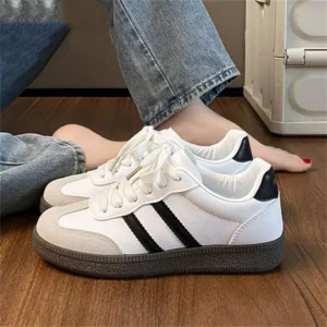 2025 Trendy Women's Retro Chunky Sole Shoes · Lightweight Non-Slip Breathable Mesh · Casual Sporty Style