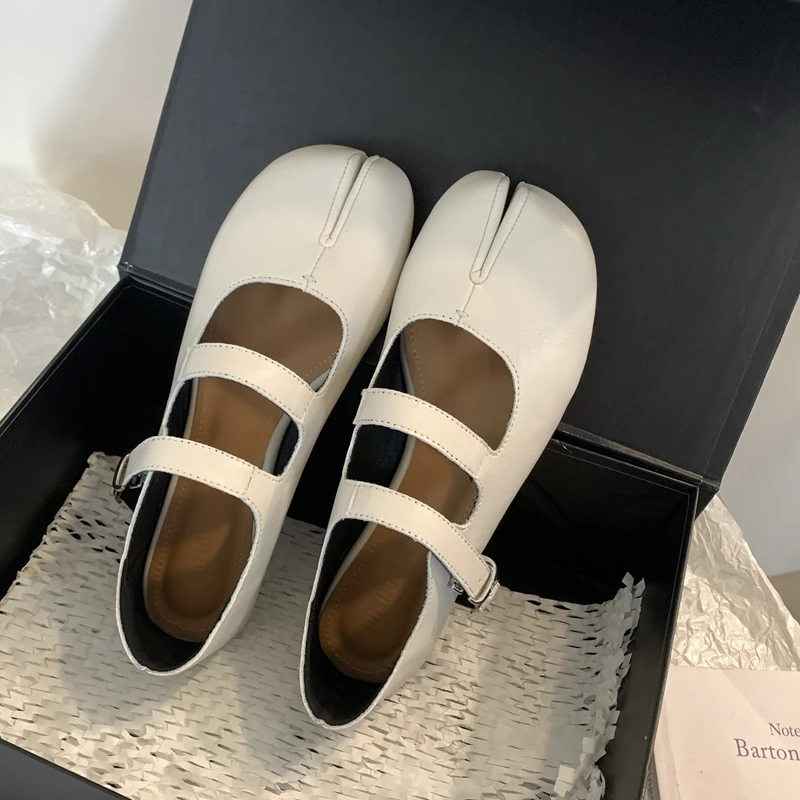 SUOJIALUN Autumn Women Flat Shoes Fashion Split Toe Flat Heel Laofer Shoes Shallow Soft Leather Casual Outdoor Mary Jane Shoes - Image 13